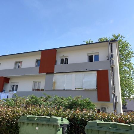 La Piazza Apartment Умаг Екстериор снимка